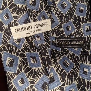 Giorgio Armani Men's Tie. 100% Silk